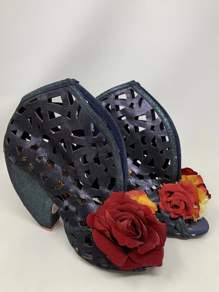 Irregular Choice Tacones Azules Brillantes Cuña Talla 10 Flores Azules Floral Elegante-¡RARO! Foto 2 de 4