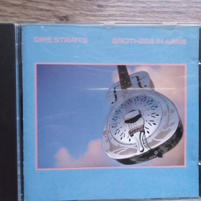 DIRE STRAITS - Brothers In Arms