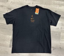 Nike WNBA Woman’s Basketball Center Swoosh Shirt Loose Fit HQ0128-010 Men’s XL