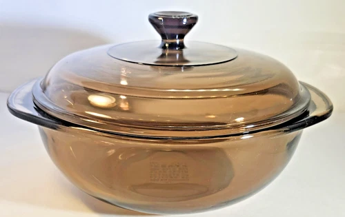 Pyrex Corning Smoke/Amber Casserole 1.5 L Dish With Lid Good Condition
