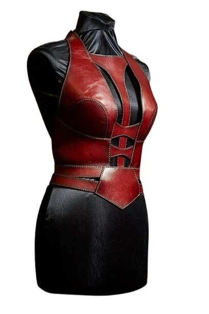 Medieval Female Warrior Leather Corset- Handcrafted - Perfect for LARP, Cosplay - Image 3 of 3