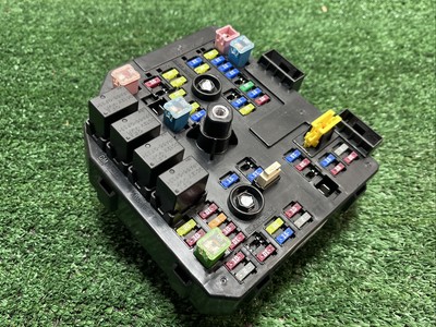 13 CHEVY CAPTIVA Cabin Fuse Box 22745851 Fusebox Junction Panel OEM Interior