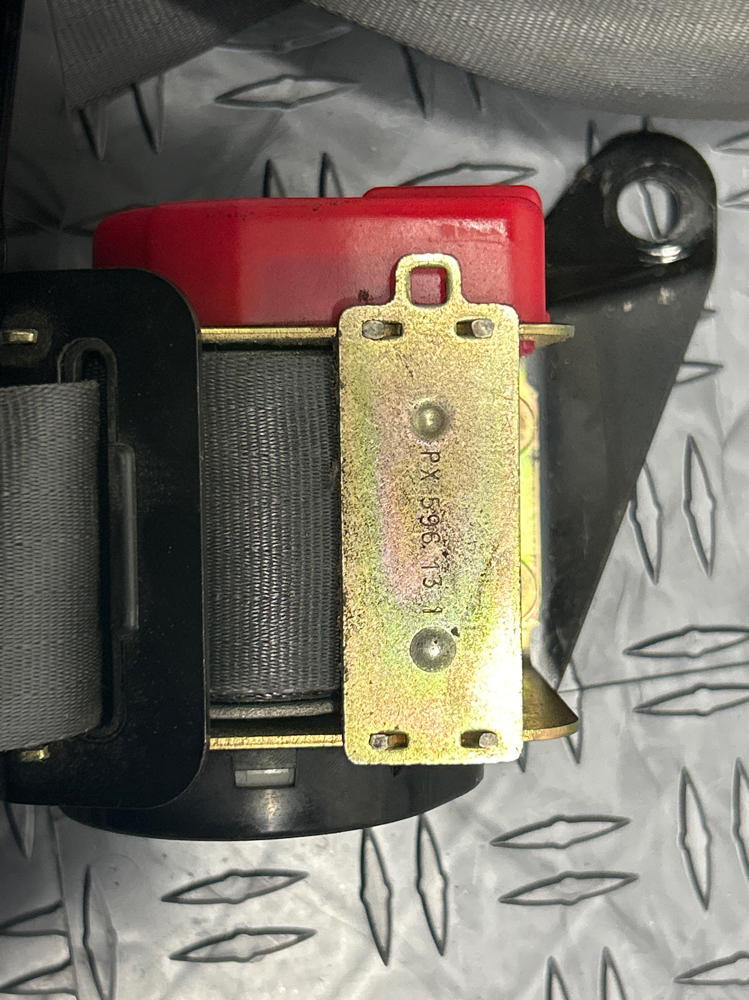 Ford GT 1999-2004 Front Left Seat belt
