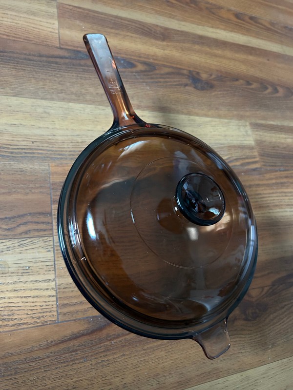 Corning Visionware Pot with Handle and Lid