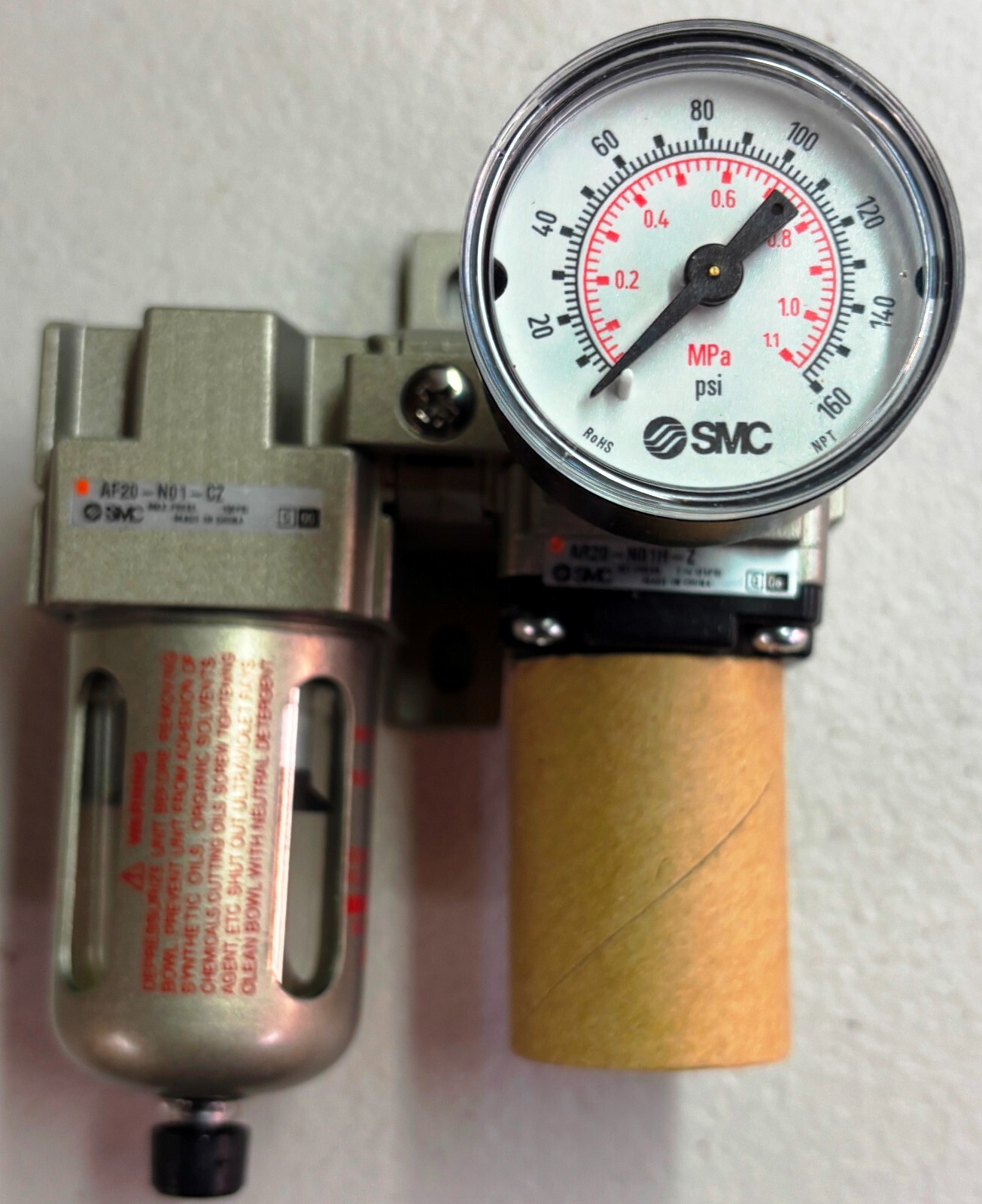 SMC FILTER & AIR REGULATOR MODULATOR, AF20-N01-CZ AND AR20-N02H-Z- 1/4″ NPT NEW