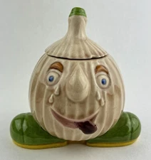 Anthropomorphic Garlic Onion Holder Crying Storage Ceramic Vintage 