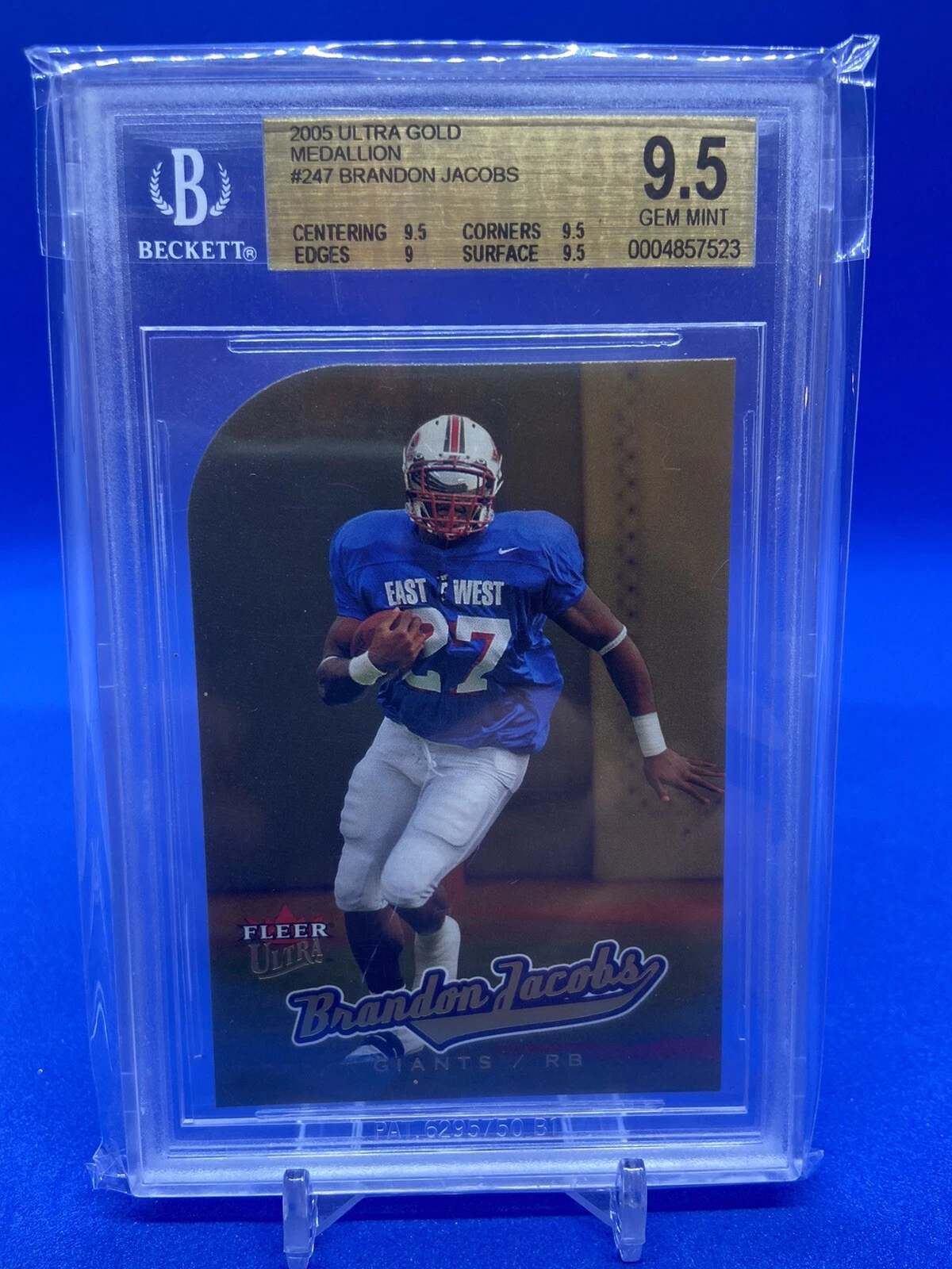 Brandon Jacobs Ultra #247 Gold Medallion