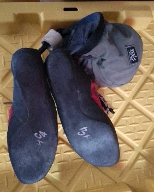 Туфли для скалолазания Five Ten 5.10 Stealth C4 красные. & Меловая сумка. Сделано в США - Изображение 3 из 4