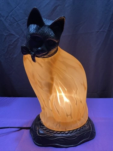 Vintage Andrea by Sadek Tin Chi Cat Tiffany Style Amber Table Lamp