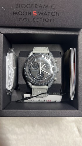 Swatch Mission to Mercury 42mm Cassa Nera in Bioceramic con Cinturino Grigio - Bild 6 von 12