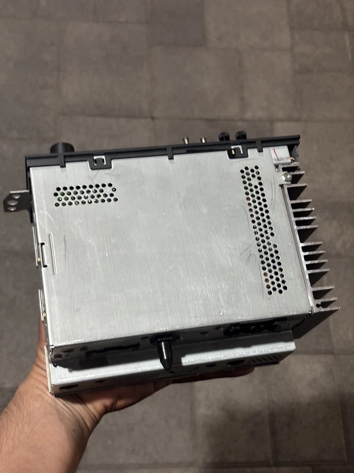 DELCO GM CHEVY AM/FM/CD 16210141 OEM probado  Foto 4 de 4