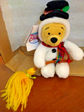 SNOWMAN POOH MINI BEAN BAG Disney NEVER used - Part of COLLECTION -8" Not Used 