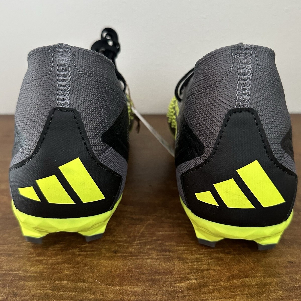 adidas Men 9 PREDATOR ACCURACY.2 FIRM GROUND SOCCER CLEATS  display picture 2