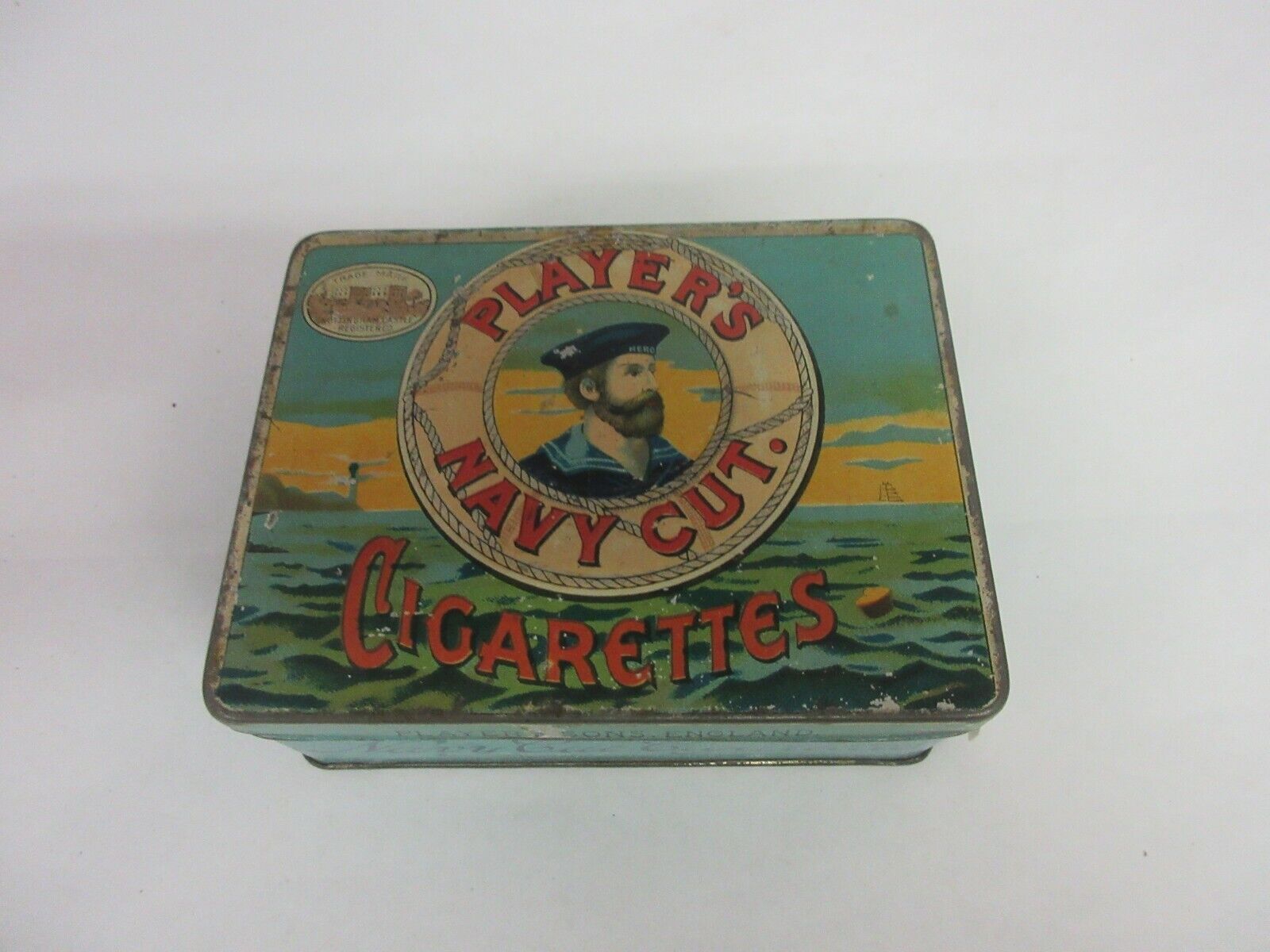 Players Navy Cut Tin 