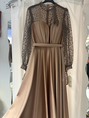 Abendkleid Neu mit Etikett + Größe 38/40  Keine Versandkosten