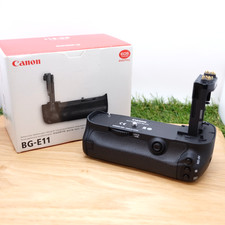 Canon BG-E11 Battery Grip For EOS 5DMarkIII Japan W/ Box Japan Mint 1096D