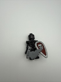 LEGO Fantasy Era Castle Minifigure Black Skeleton Warrior 7094 7094 Chess cas327