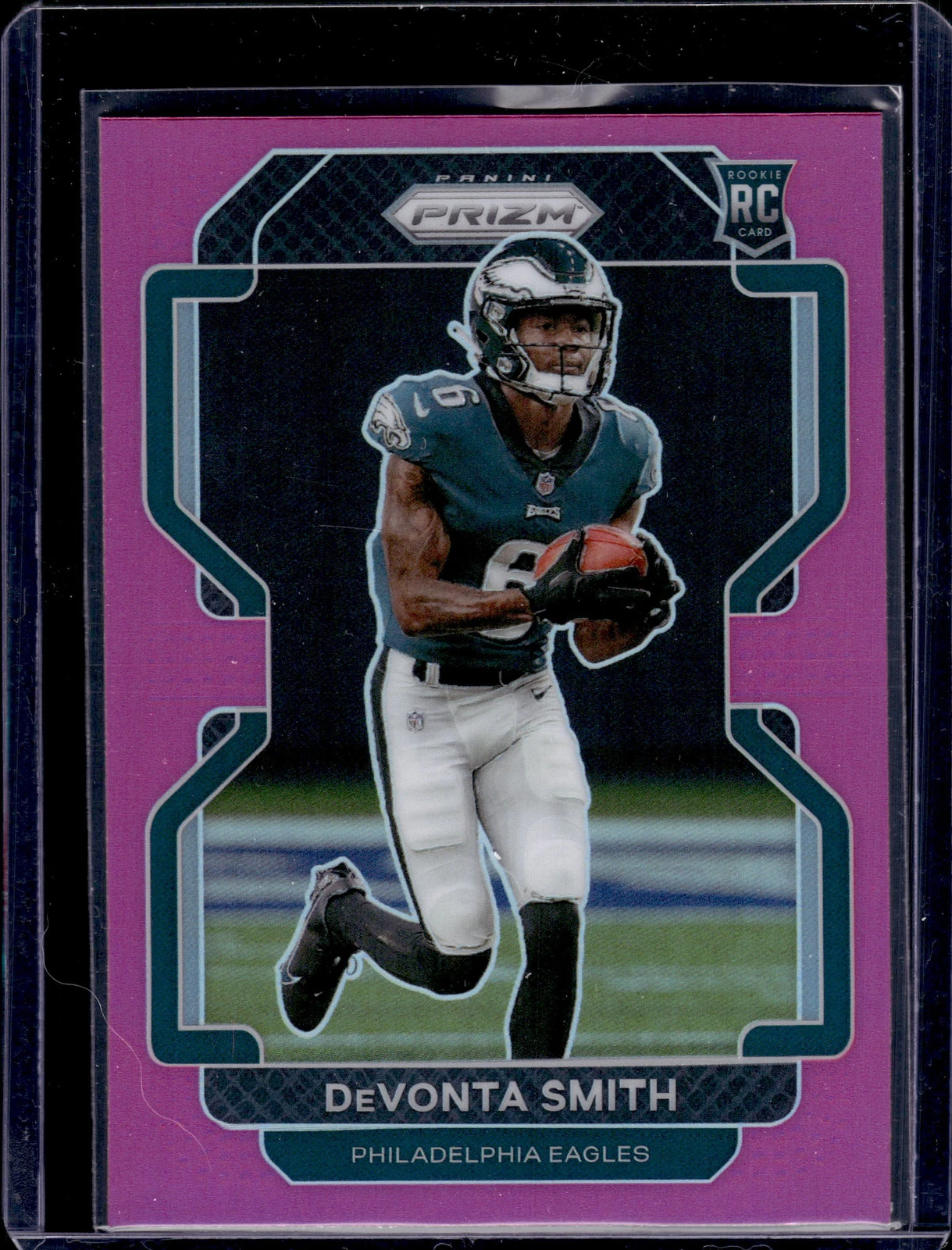 2021 Panini Prizm #335 DeVonta Smith Pink