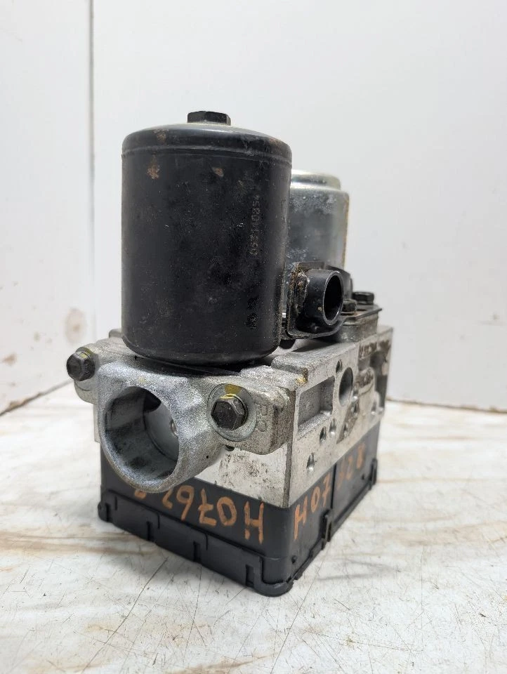 Anti-Lock Brake Part Actuator And Pump Assembly Fits 07-11 LEXUS GS450H 364251 - Image 3 of 4