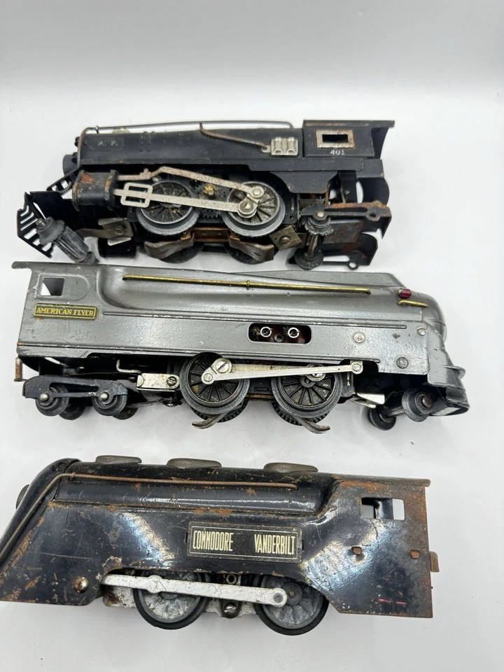 Vtg Model Train Lot – 22 Metal Railcars & 100+ Track Pieces – Parts/Restoration - Image 4 of 4