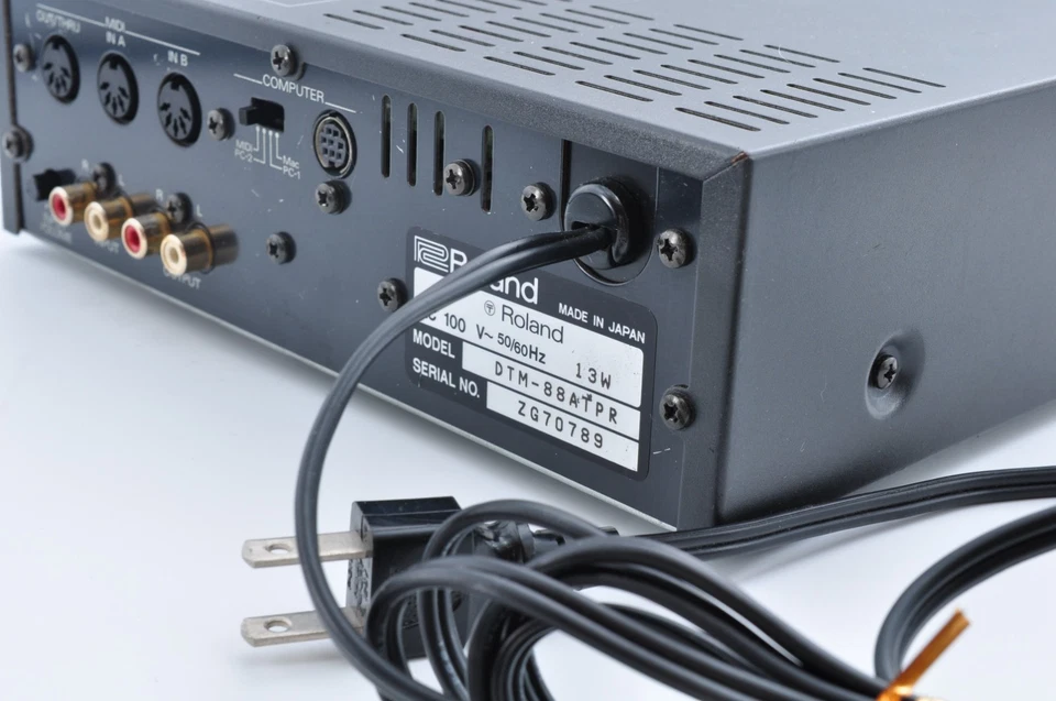 Roland SC-88 Sound Canvas MIDI Sound Module 1994 Working ZG70789 - Image 4 of 4