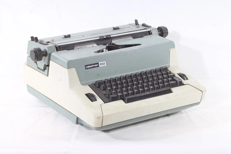 ROBOTRON 202 elektrische Schreibmaschine Breitwagen DDR VEB Kombinat - Bild 3 von 4