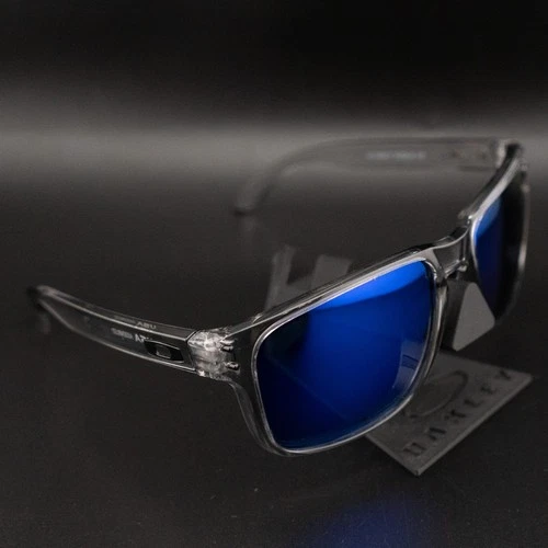 Oakley Holbrook XL Polarized P Sunglasses Smoked Black Frame / Blue Lens C1XL