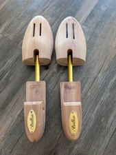 Stratton Cedar Shoe Tree in L (Fits Shoe Sizes 10.5 - 11.5)