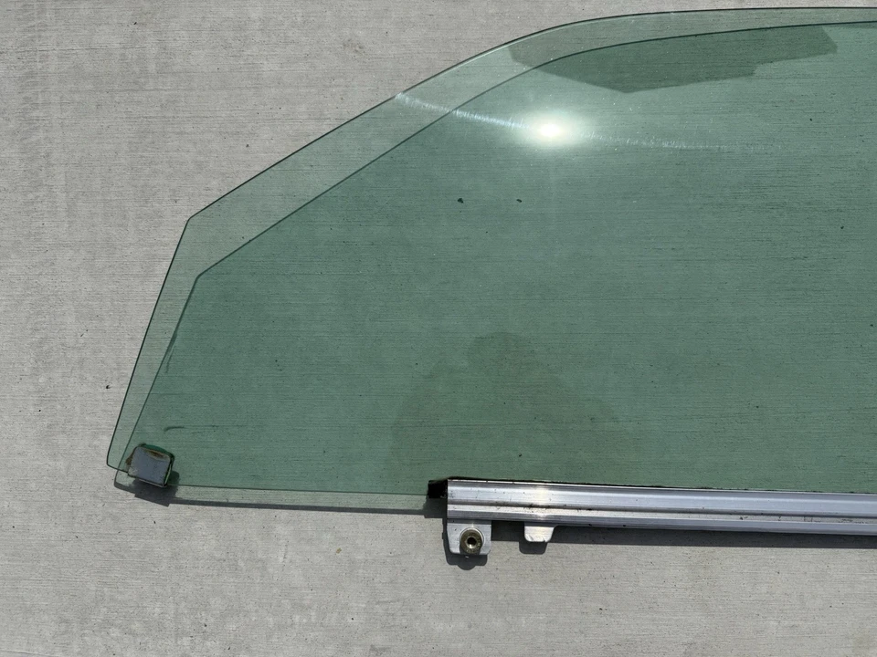 Vidrio ventana puerta conductor izquierda mercedes r170 slk230 slk320 97-00 fabricante de equipos originales Foto 2 de 4