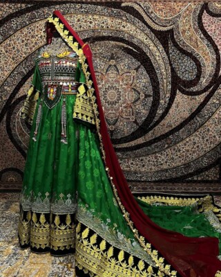 green emerald velvet dress Long Sleeve Green Muslim Wedding Dresses Vintage Sequin Dress 66754 vi –  Viniodress