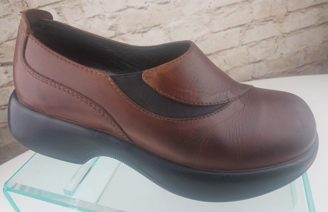 dansko winona work clog