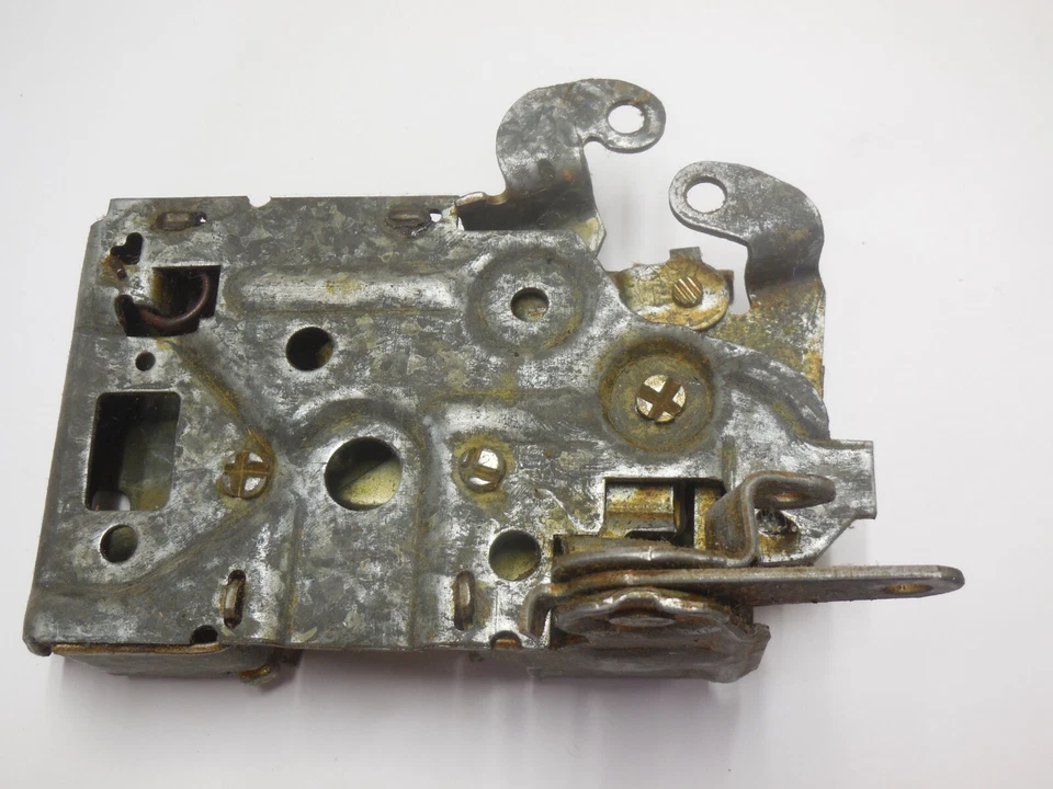 NOS 1973 - 1976 福特都灵后门闩 LH D3OZ-5326413-A — 第 2/3 张图片