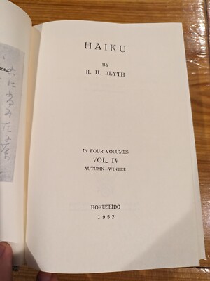 文学・小説 HAIKU Volume 4 Autumn-Winter Haiku Volume 4 Autumn-Winter: Blyth, R. H.: 9780893461614: Amazon
