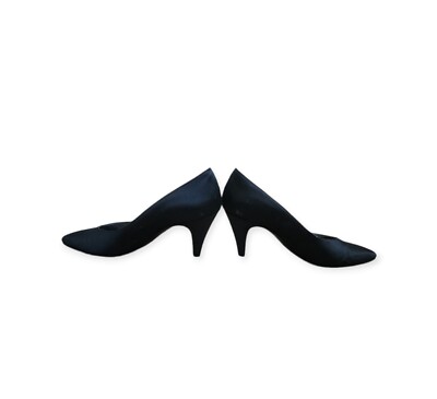 Vintage YSL YVES SAINT LAURENT Black Satin SLIP-ON Closed Toe PUMPS HEELS 9N