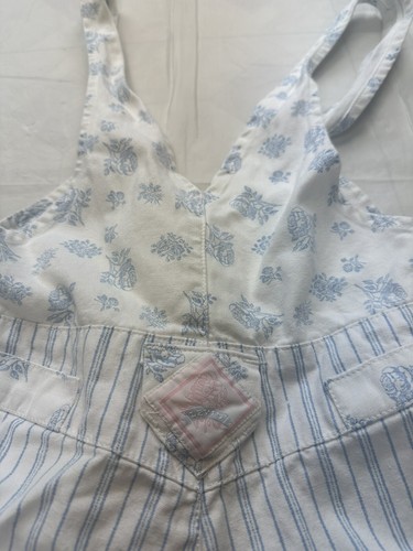 Vintage Levi's Floral Overalls Girls Youth Size 7 Shorts White Blue Striped - Picture 2 of 8