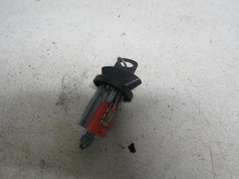 Ford F250 Super Duty 2001 encendido con llave  Foto 2 de 2