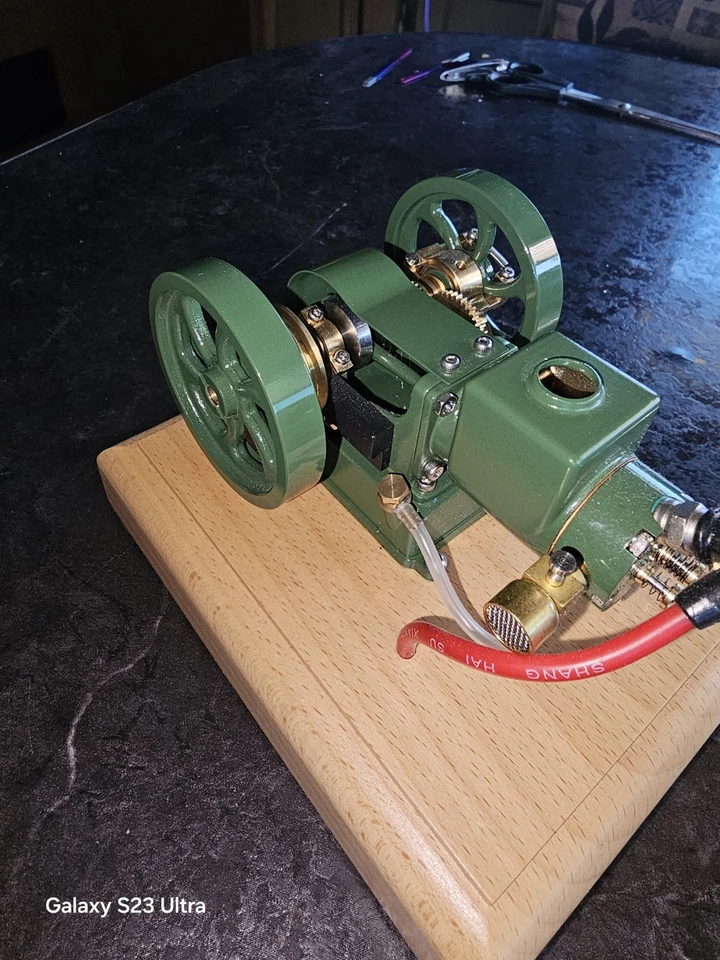 PRICE REDUCED Mini Hit and Miss Engine 1.6cc Four-Stroke Water-Cooled Gas Model - Image 4 of 4