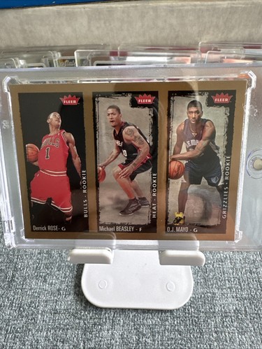 2008-09 Fleer - Derrick Rose, O.J. Mayo, Michael Beasley #236 Glossy (RC)