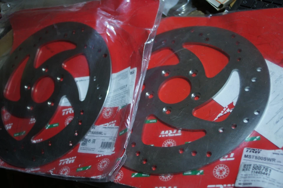 COPPIA DISCHI FRENO ANTERIORI HARLEY DAVIDSON FLHT FXDL FHLX FLHR RH XL1200 TRW MST500S - Immagine 4 di 4