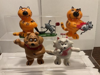 Isidoro Heathcliff Yolanda 4 x Figur mit weißer Katze und Doberman schönes Set