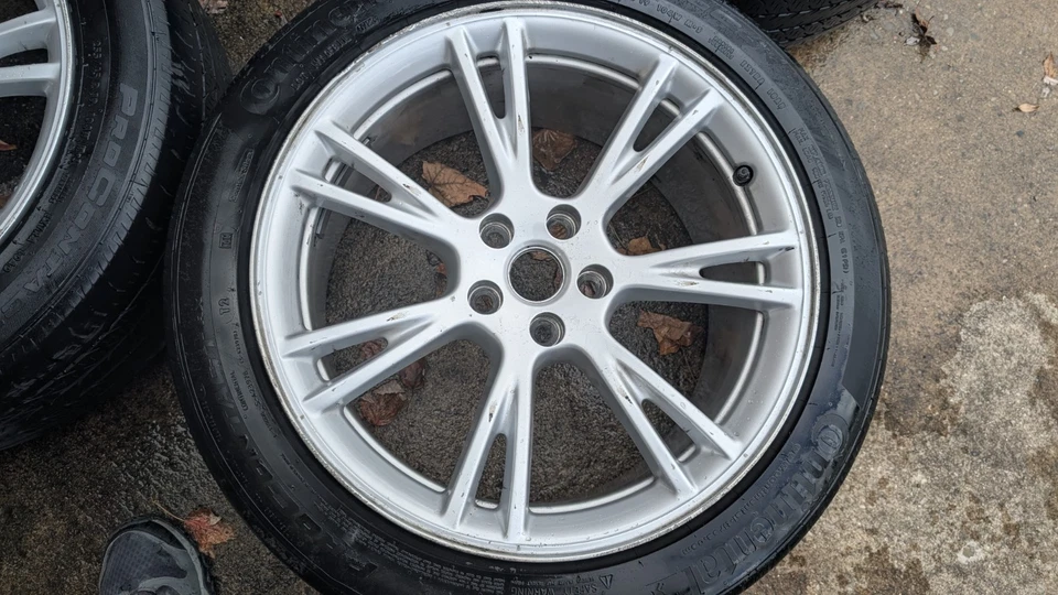 Set of 4 Tesla Model Y Factory OEM 19" Gemini Wheel w/OEM TPMS Continental Tires Foto 4 de 4