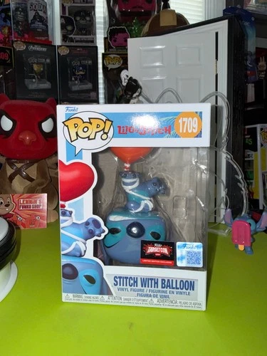 Funko Pop! Lilo & Stitch Stitch with baloon target con exclusive w/protector