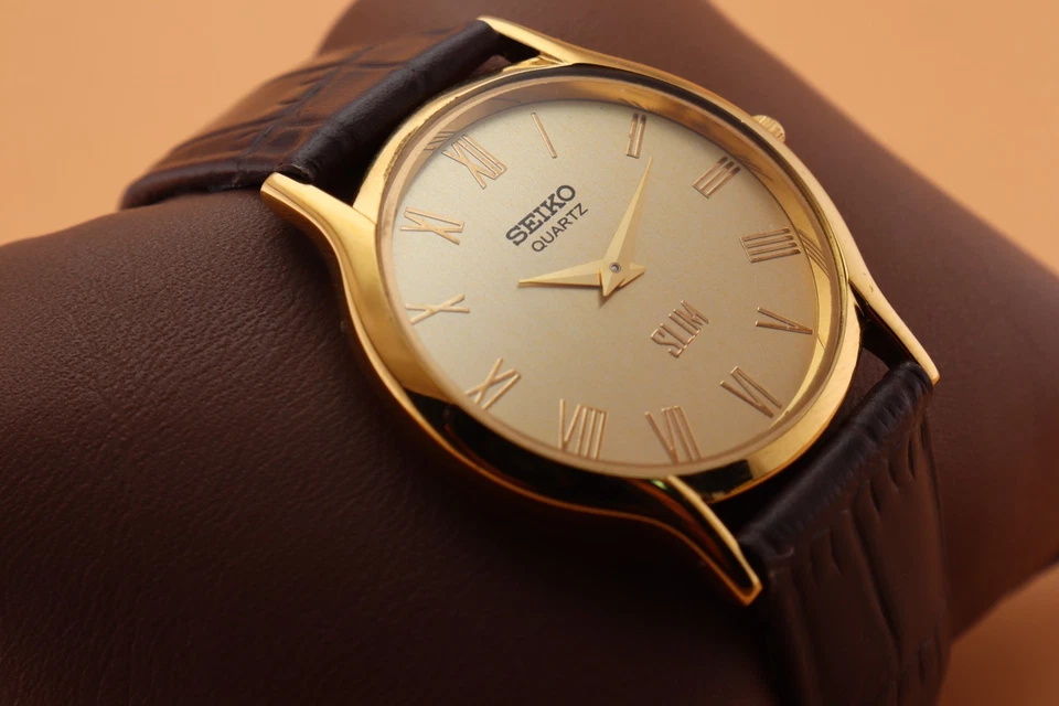 Reloj de cuarzo redondo vintage Seiko para hombre equipado con batería nueva - correa nueva Foto 4 de 4