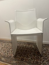 Matteo Grassi Corium, sedia con braccioli, pelle bianca, Tito Agnoli