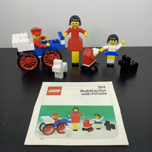 Vintage Lego 194 Building Set with People Family + Instructions - COMPLETE!