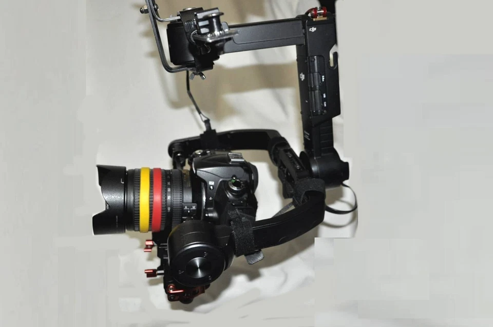 3-осевой ручной карданный стабилизатор DJI RoninMX б/у G2U - Изображение 4 из 4