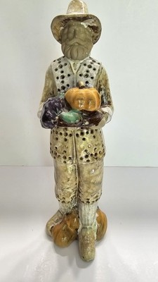 Art Pottery Pilgrim Man Thanksgiving Holding A Platter of Food