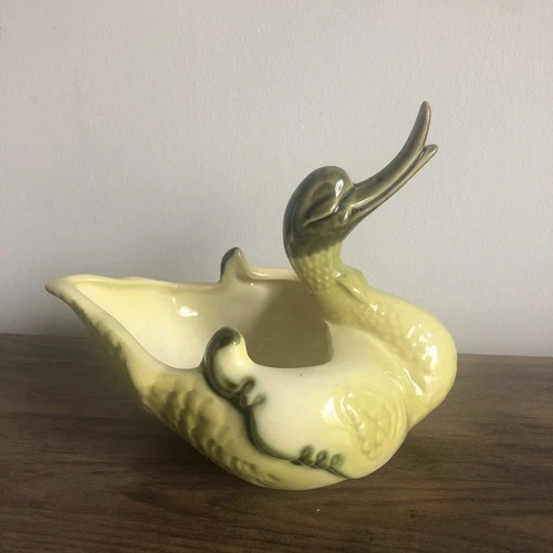Vintage Hull Pottery Planter Large 8" X 6" Duck or Swan Green Yellow Excellent￼