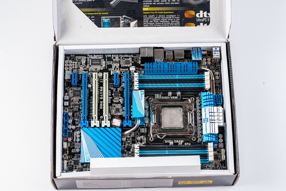 P9X79PRO 、i7-3930K、DDR3-1600 16GB、GTX760 P9X79PRO 、i7-3930K、DDR3-1600 16GB、GTX760
