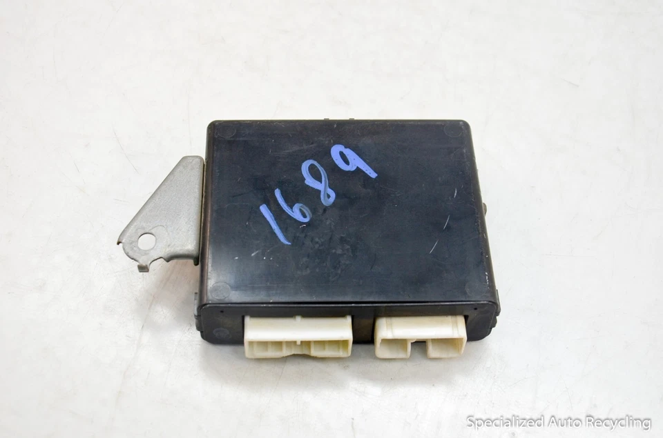 Módulo de control troncal de red multiplexado Lexus RX330 2004 89222-48010 Foto 4 de 4